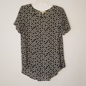 Pleione black and white flowy top